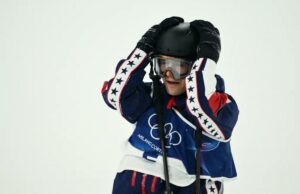 Hunter Hess cai na final do halfpipe freestyle após abordar o rótulo de ‘perdedor’ de Trump Hunter Hess, dos Estados Unidos, reage durante a primeira corrida da final masculina do Freeski Halfpipe.