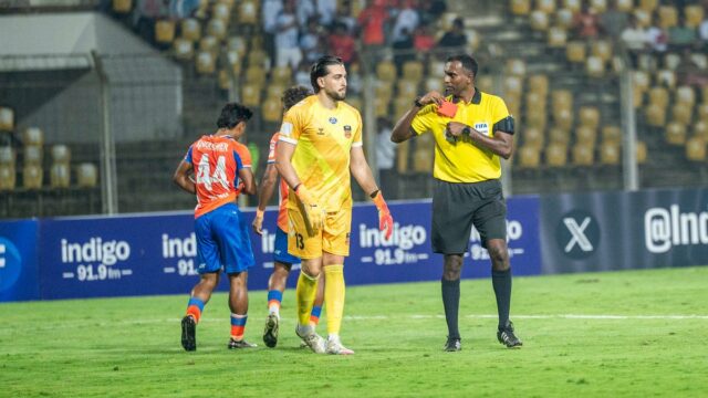 ISL 2025-26: Nenhum cartão vermelho para o goleiro do Inter Kashi, Lluis Tarres, jogador disponível para o confronto com o Odisha FC
