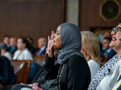 Ilhan Omar defende as mentiras do Estado da União de Trump Ilhan Omar defende as mentiras do Estado da União de Trump