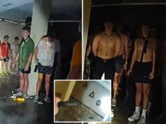 Imagens perturbadoras de câmera corporal viral capturam dezenas de candidatos sem camisa e vendados da Universidade de Iowa, cobertos de comida no porão de uma fraternidade Imagens perturbadoras de câmera corporal viral capturam dezenas de candidatos sem camisa e vendados da Universidade de Iowa, cobertos de comida no porão de uma fraternidade