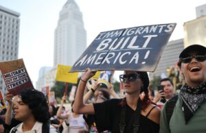 Imigrantes economizaram mais de US$ 14 trilhões aos contribuintes americanos: novo relatório Imigrantes economizaram mais de US$ 14 trilhões aos contribuintes americanos: novo relatório