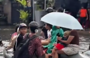 Importante destino turístico australiano atingido por chuvas torrenciais e inundações repentinas Importante destino turístico australiano atingido por chuvas torrenciais e inundações repentinas