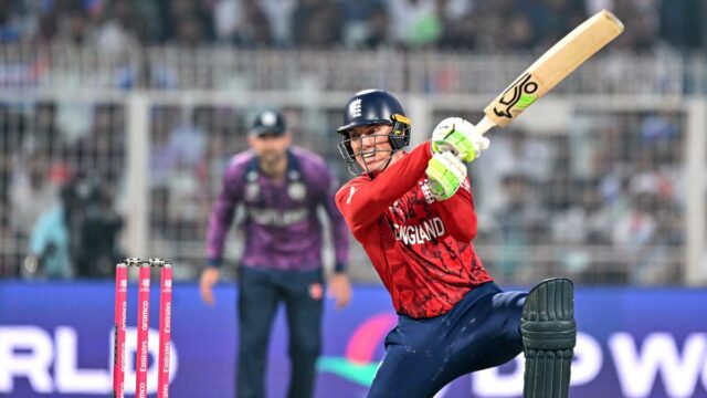 Inglaterra vence a Escócia e conquista a primeira vitória sobre um país europeu em Copas do Mundo T20
