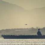 O porta-aviões norte-americano USS Gerald Ford atravessou o Estreito de Gibraltar há poucos dias, a caminho do Médio Oriente.