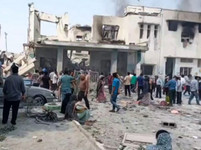 Israel ataca duas escolas no Irã, matando mais de 50 pessoas
