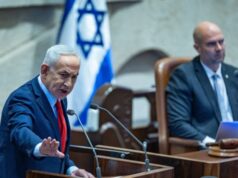 Israel usará força ‘inimaginável’ se o Irã atacar, alerta Netanyahu no Knesset O primeiro-ministro Benjamin Netanyahu participa de um debate com 40 assinaturas no Knesset, em Jerusalém, em 23 de fevereiro de 2026 (crédito: YONATAN SINDEL/FLASH90)