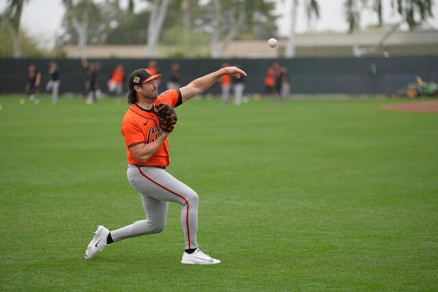 'Isso foi inexplicável': a caótica primeira entrada do SF Giants apresenta alarme de incêndio e jogo triplo
