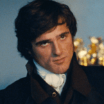 Jacob Elordi brincou sobre o método para obter cicatrizes do Morro dos Ventos Uivantes, depois sofreu um acidente estranho e foi hospitalizado com queimaduras de segundo grau