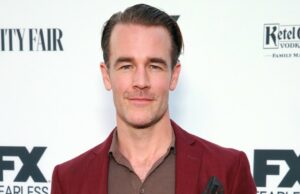 James Van Der Beek pediu aos fãs que não ignorem este sintoma de câncer colorretal James Van Der Beek, especialista em câncer colorretal, explica os sintomas