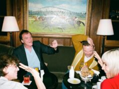 Jamie Adams na direção de Quentin Tarantino, Simon Pegg e Charlotte Gainsbourg em ‘Only What We Carry’ – e na filmagem do filme em seis dias (EXCLUSIVO) Jamie Adams na direção de Quentin Tarantino, Simon Pegg e Charlotte Gainsbourg em 'Only What We Carry' - e na filmagem do filme em seis dias (EXCLUSIVO)