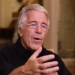 Jeffrey Epstein se autodenomina predador sexual de 'nível um' em entrevista recém-lançada