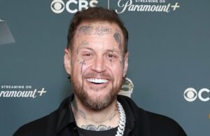 Jelly Roll diz que é um ‘caipira idiota’ enquanto outros chamam o ICE no Grammy Lista de vencedores do Grammy 2026 GettyImages-2259489965