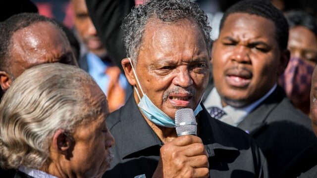 Jesse Jackson, líder dos direitos civis e candidato à presidência Jesse Jackson fala durante o terceiro dia da Convenção Nacional Democrata em 2016