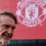 Jim Ratcliffe, coproprietário do Manchester United, pede desculpas por comentários anti-imigrantes