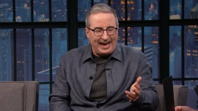 John Oliver aplaude o Range Rover por ter pára-brisas que Jogar