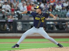 Jose Quintana voltando para a 15ª temporada da MLB enquanto Rockies adiciona outro arremessador Jose Quintana nº 62 dos Milwaukee Brewers lança um arremesso