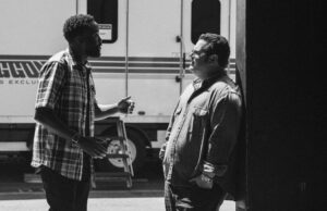 Josh Gad e a equipe de ‘Homem Maravilha’ em ‘Doorman’, contos de advertência e sua participação selvagem Josh Gad e a equipe de 'Homem Maravilha' em 'Doorman', contos de advertência e sua participação selvagem
