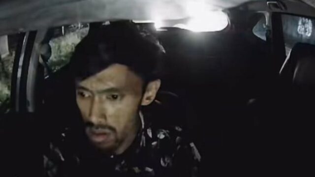 Jovens passageiros pervertidos virais em táxis on-line no sul de Jacarta, agora caçados pela polícia
