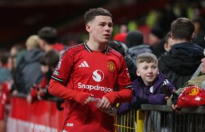 Kai Rooney envia mensagem enquanto a estrela do Man Utd de 16 anos confirma saída Resgatar Kone