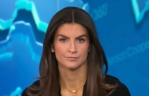 Kaitlan Collins, da CNN, refuta reclamações da Casa Branca sobre a cobertura de Epstein Kaitlan Collins