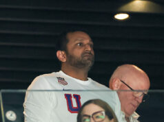 Kash Patel responde às críticas de sua comemoração com o time de hóquei masculino dos EUA: ‘Sim, eu amo a América’ Kash Patel responde às críticas de sua comemoração com o time de hóquei masculino dos EUA: ‘Sim, eu amo a América’