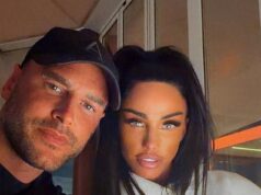 Katie Price, 47, afirma que está ‘tendo um filho’ com o novo marido Lee Andrews enquanto classifica seu ex como um ‘troll irrelevante’ e se gaba de ‘Eu sou a mulher feminina que ele merece’ em um discurso extraordinário Katie Price atacou Alana Percival, ex-marido Lee Andrews, em um discurso extraordinário na mídia social, rotulando-a de 'troll irrelevante' em uma longa postagem