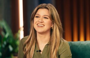 Kelly Clarkson anuncia que seu talk show terminará após 7 temporadas Kelly Clarksons sobe e desce ao longo dos anos, carreira, ama mais a vida