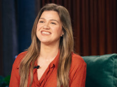 Kelly Clarkson fala sobre o fim de seu talk show e o que vem a seguir com ‘The Voice’ Kelly Clarkson fala sobre o fim de seu talk show e o que vem a seguir com 'The Voice'