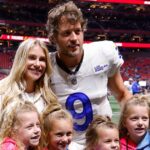 As 4 filhas de Matthew Stafford usam vestidos combinando
