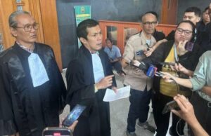 Kerry Riza acusado de 18 anos, advogado: alarme de perigo para diretores e jovens do BUMN Kerry Riza acusado de 18 anos, advogado: alarme de perigo para diretores e jovens do BUMN