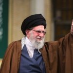 Khamenei do Irã fica longe das negociações enquanto JD Vance diz que a dinâmica torna a diplomacia “muito mais complicada”