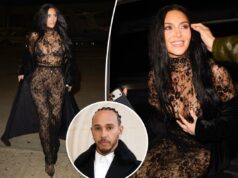 Kim Kardashian veste um macacão de renda totalmente transparente para um encontro secreto com Lewis Hamilton Kim Kardashian veste um macacão de renda totalmente transparente para um encontro secreto com Lewis Hamilton