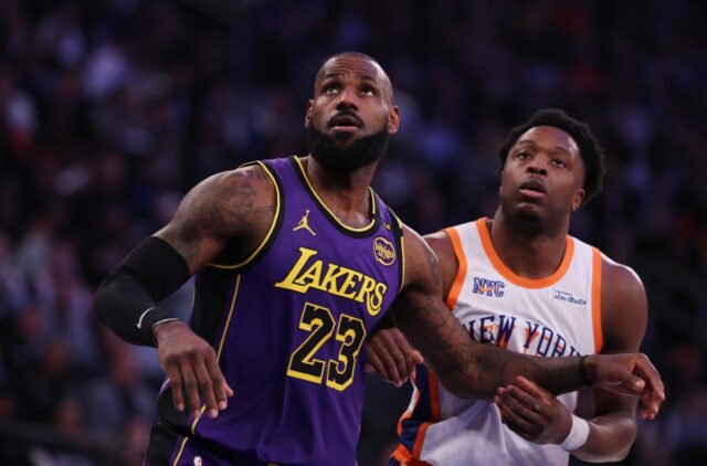 Los Angeles Lakers LeBron James v New York Knicks