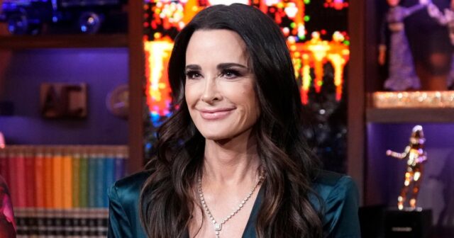 Kyle Richards é visto em 28 de janeiro de 2026 na cidade de Nova York.
