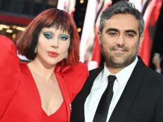 Lady Gaga abraça o noivo Michael Polansky após a vitória no Grammy de 2026 Cronograma de relacionamento de Lady Gaga e Michael Polansky, setembro de 2025