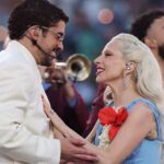 Lady Gaga diz que 'foi uma honra absoluta' estar no show do intervalo do Super Bowl de Bad Bunny: 'Eu não perderia isso por nada no mundo'