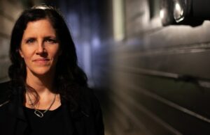 Laura Poitras será convidada especial na abertura do programa industrial do Visions du Réel, ‘Cover-Up’ para exibição no Festival de Documentários Laura Poitras será convidada especial na abertura do programa industrial do Visions du Réel, 'Cover-Up' para exibição no Festival de Documentários