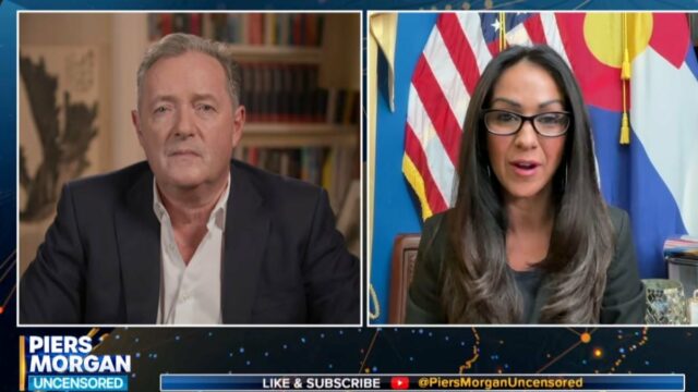 Lauren Boebert tropeça ao tentar explicar o que significa inflação O líder da minoria no Senado, Chuck Schumer, aparece como convidado na edição de 25 de fevereiro de 2026 do