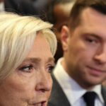 Le Pen diz que não concorrerá às eleições presidenciais se o tribunal ordenar que ela use monitor de tornozelo