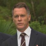 Lei contra discurso de ódio se expandirá para escolas e professores, diz Minns