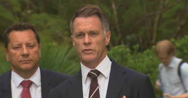 Lei contra discurso de ódio se expandirá para escolas e professores, diz Minns
