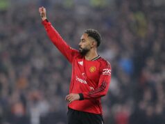 Leny Yoro e Matheus Cunha mandam mensagens aos torcedores do Man Utd após vitória por 1 a 0 sobre o Everton Leny Yoro e Matheus Cunha mandam mensagens aos torcedores do Man Utd após vitória por 1 a 0 sobre o Everton