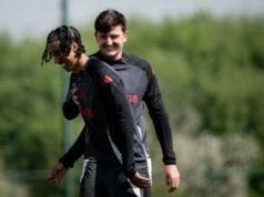 Leny Yoro x Harry Maguire: Por que a taxa de sucesso em duelos de 71% não pode ser ignorada por Michael Carrick no Man United Leny Yoro x Harry Maguire: Por que a taxa de sucesso em duelos de 71% não pode ser ignorada por Michael Carrick no Man United