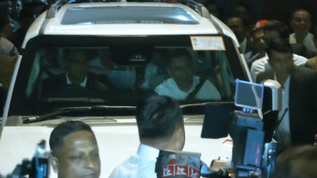 Líder do BNP aplaudido por apoiadores após eleição em Bangladesh
