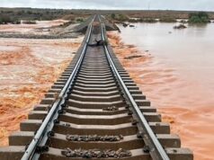 Ligação ferroviária leste-oeste crucial cortada por inundações no outback mais uma vez Ligação ferroviária leste-oeste crucial cortada por inundações no outback mais uma vez