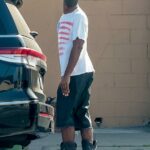 Lil Nas X estava com vontade de fazer uma pechincha ao comprar uma geladeira usada em uma loja de eletrodomésticos no centro-sul de Los Angeles na sexta-feira - meses depois de seu comportamento muito público, nu e errático na Ventura Blvd de Los Angeles em agosto