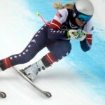 Lindsey Vonn, da equipe dos EUA, quebra a perna no acidente nas Olimpíadas de 2026 e foi submetida a uma 'operação ortopédica'