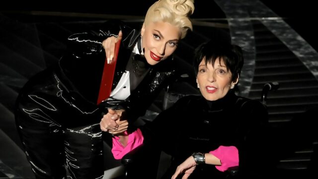 Liza Minnelli alega que o Oscar a forçou a usar cadeira de rodas na cerimônia de 2022 com Lady Gaga: 'Bulls—. Eu não serei tratado desta forma'

