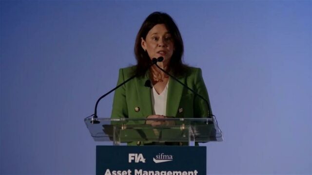 Logan, do Fed, diz que desaceleração da inflação não é suficiente para cortes nas taxas
