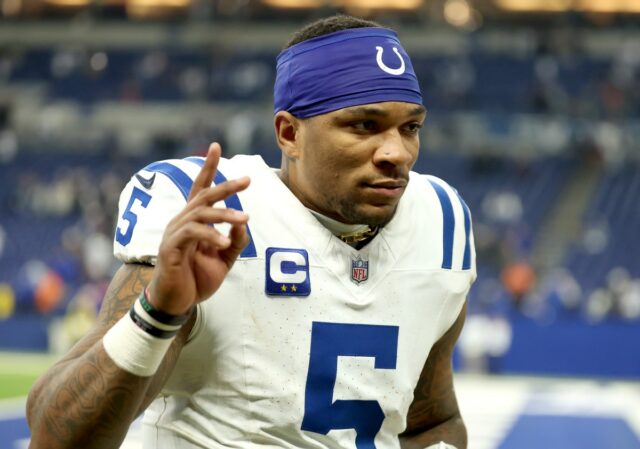 Los Angeles Rams pode ser negociado pelo ex-QB da primeira rodada Anthony Richardson
